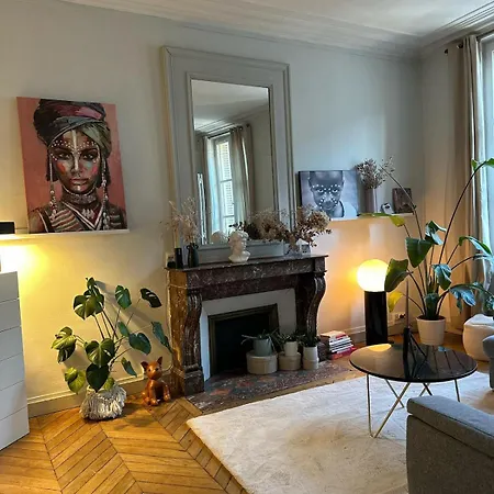 Serenite 4 P Historic Normandy District Apartment *